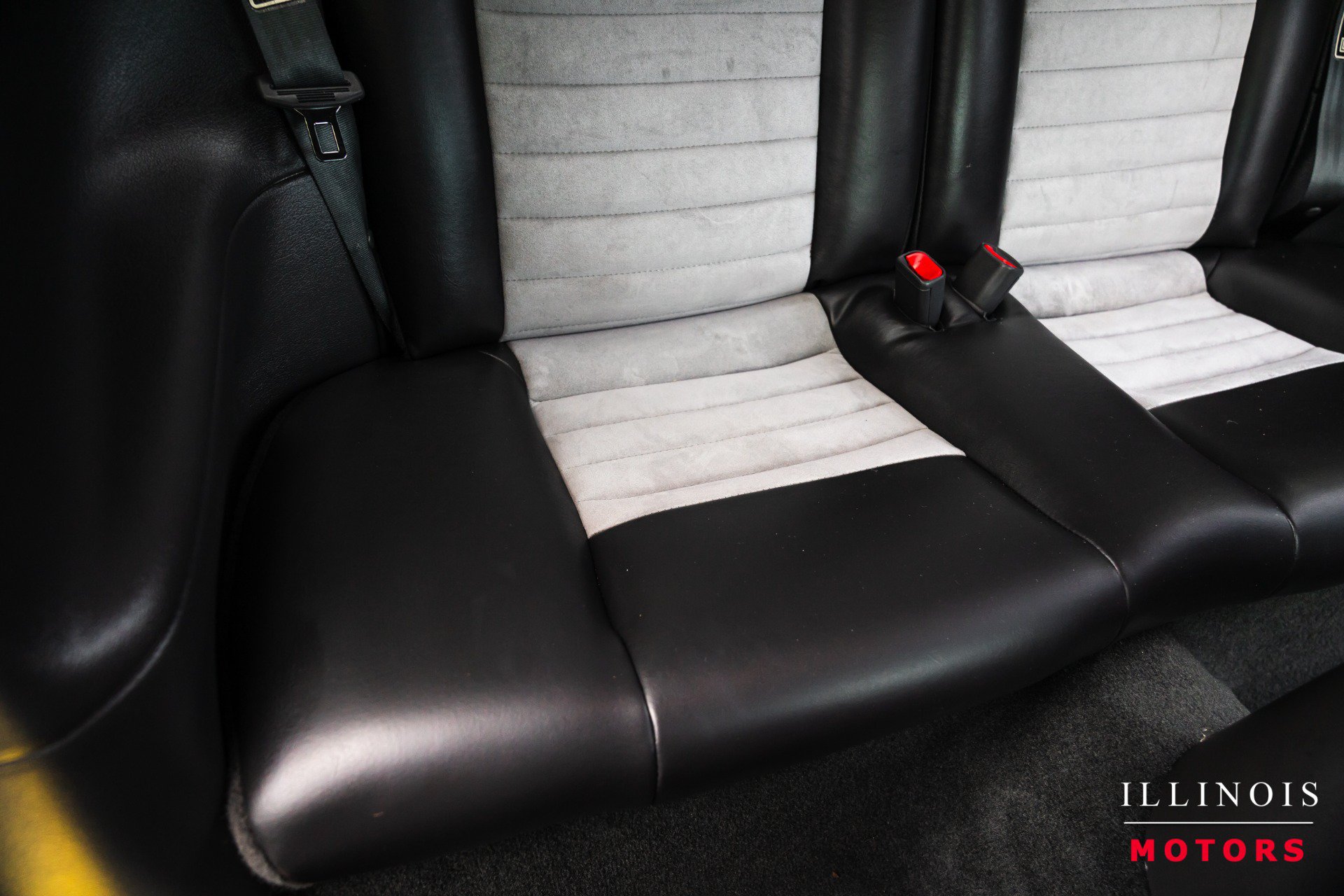 Used 2001 Ford Mustang Cobra RWD image 32