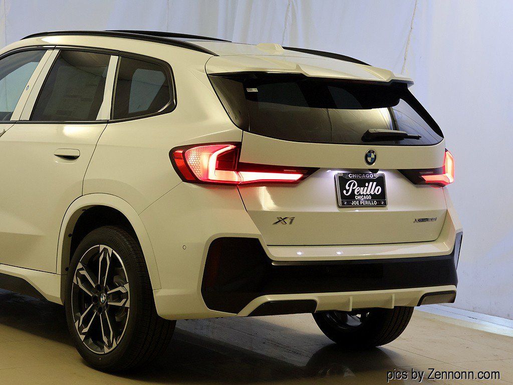 New 2027 BMW X1 xDrive28i AWD/4WD image 8