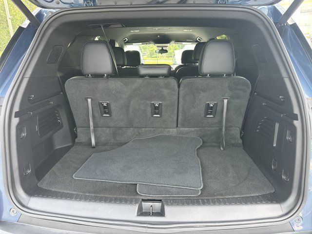 Used 2026 Chevrolet Traverse LT AWD/4WD image 25