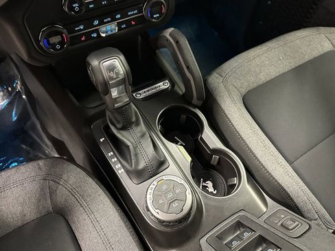 Used 2023 Ford Bronco Big Bend w/ Sasquatch Package image 37