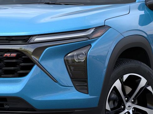 New 2026 Chevrolet Trax RS w/ Driver Confidence Package image 6