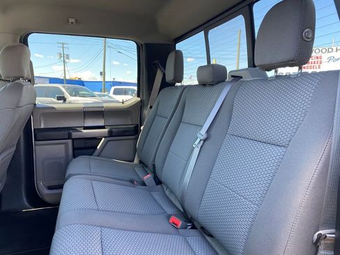 Used 2019 Ford F150 XLT w/ Equipment Group 302A Luxury AWD/4WD image 15