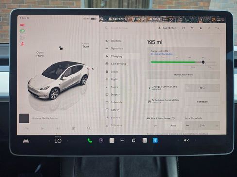 Used 2023 Tesla Model Y Long Range AWD/4WD image 48