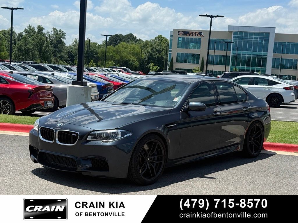 Used 2014 BMW M5 RWD image 3