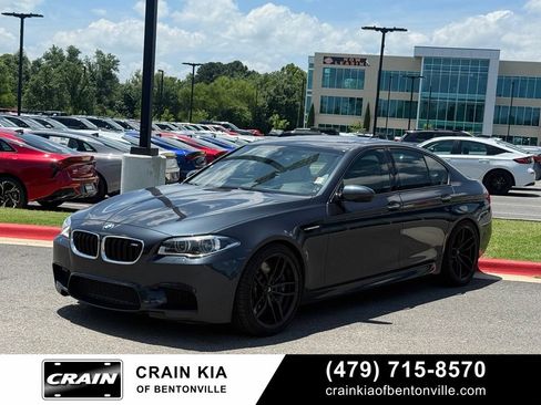 Used 2014 BMW M5 RWD image 3