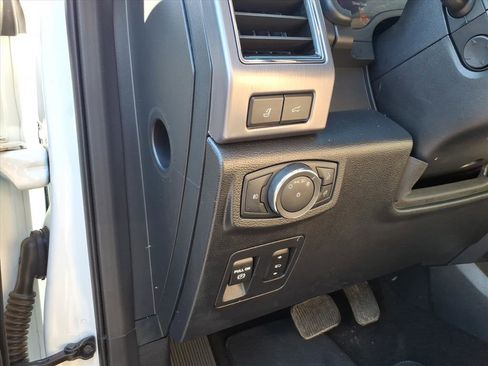 Used 2020 Ford Expedition Platinum image 10