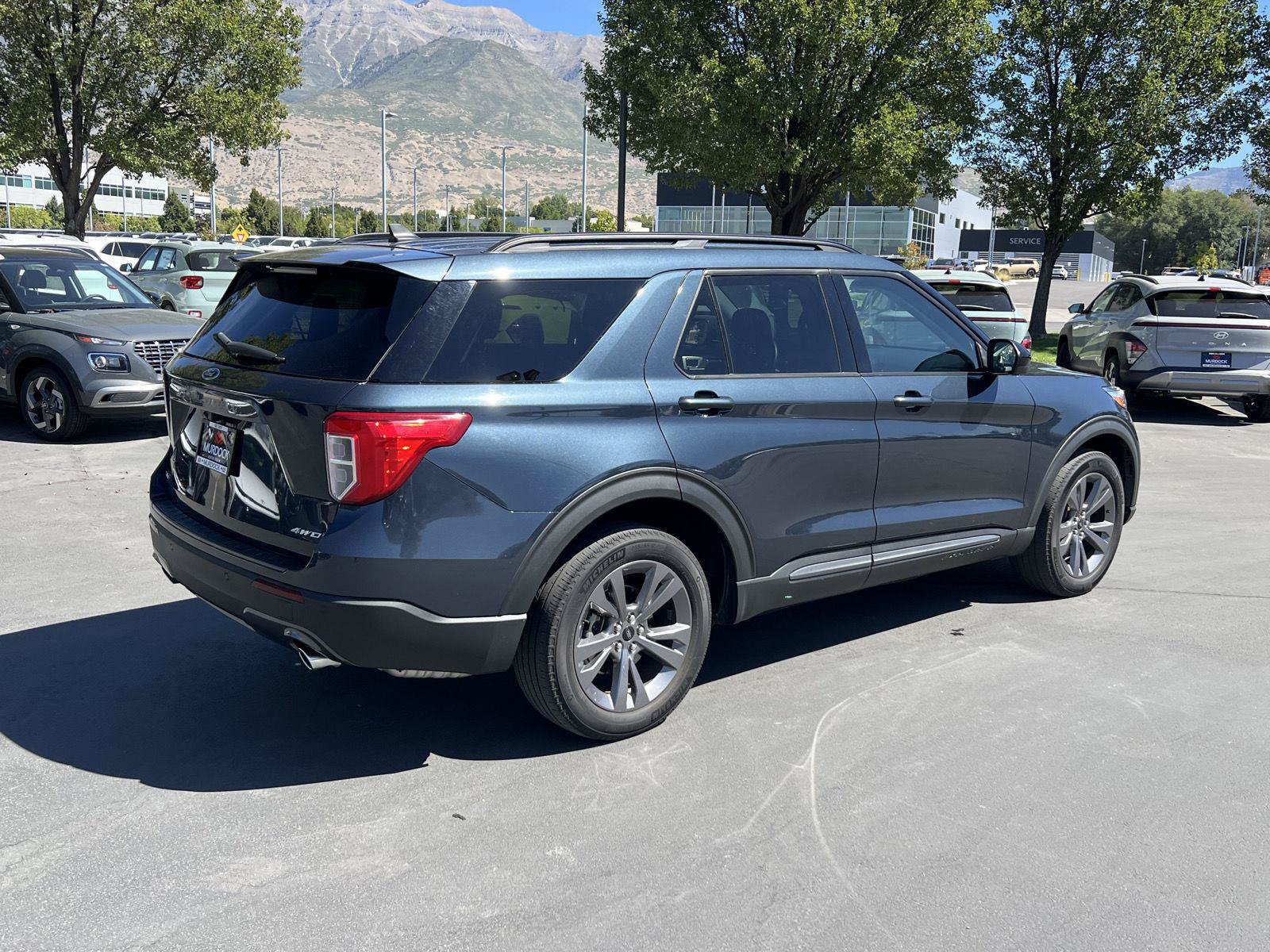 Used 2022 Ford Explorer XLT w/ Equipment Group 202A AWD/4WD image 15
