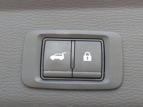 Used 2024 Mitsubishi Outlander SEL FWD image 16