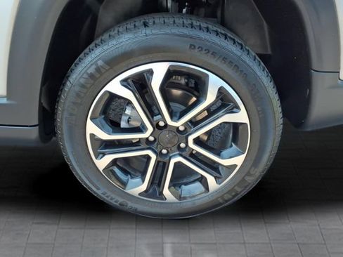 Used 2023 Jeep Compass Limited w/ Sun and Sound Group AWD/4WD image 9