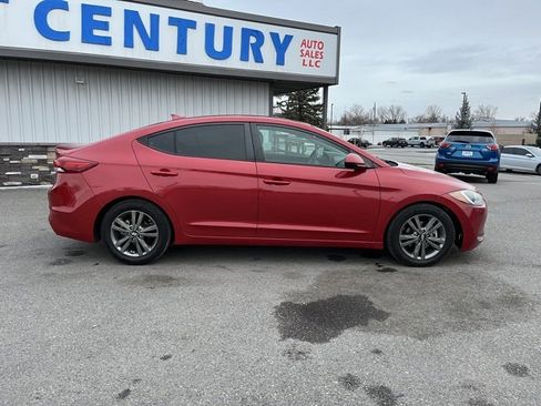 Used 2018 Hyundai Elantra SEL image 16