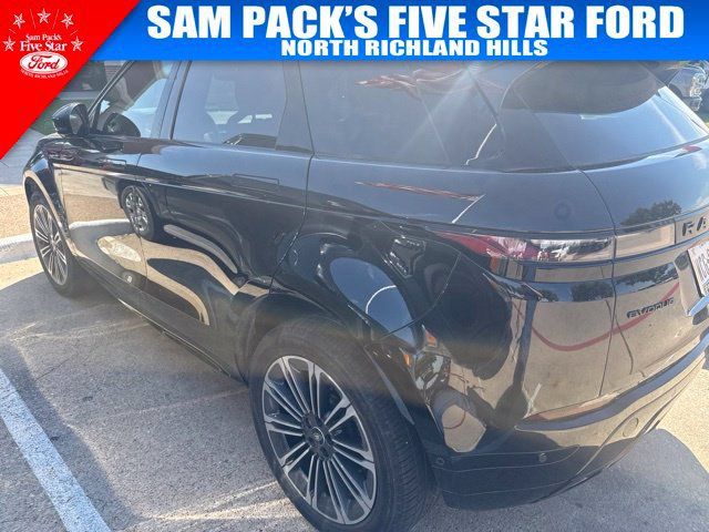 Used 2024 Land Rover Range Rover Evoque Dynamic SE AWD/4WD image 6
