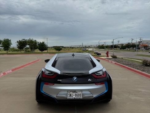 Used 2016 BMW i8 image 5