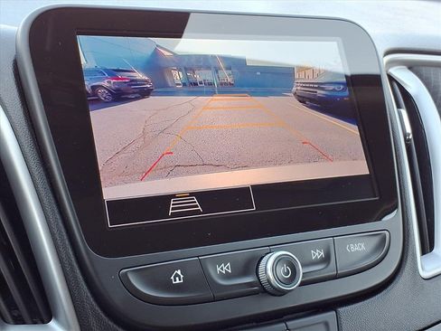 Used 2024 Chevrolet Malibu LT image 8