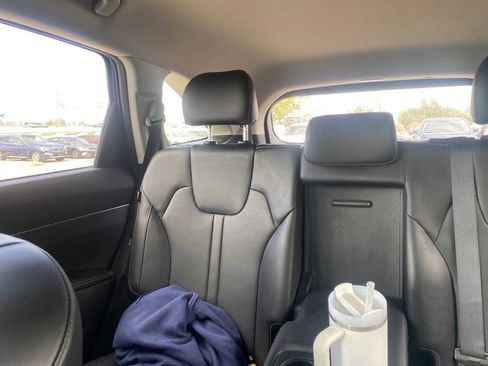 Certified 2024 Kia Sorento S image 13