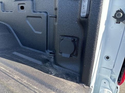 Used 2026 Chevrolet Silverado 3500 LT w/ Leather Package image 18