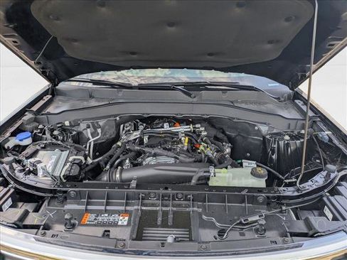 New 2025 Ford Explorer Active image 17