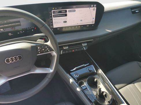 New 2026 Audi Q3 quattro 2.0T image 25