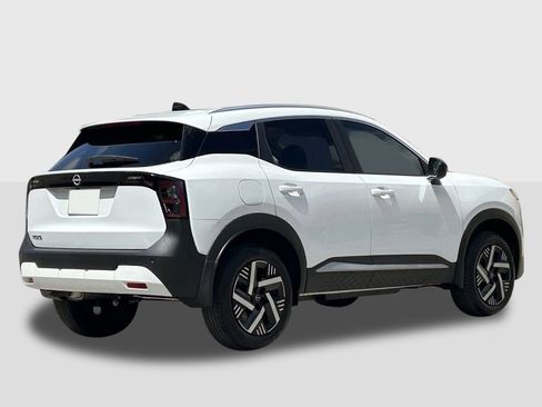 New 2026 Nissan Kicks SV w/ Illumination Package FWD image 4
