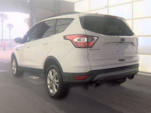 Used 2017 Ford Escape SE FWD image 6