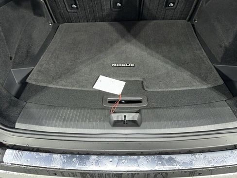 Certified 2023 Nissan Rogue SV image 18