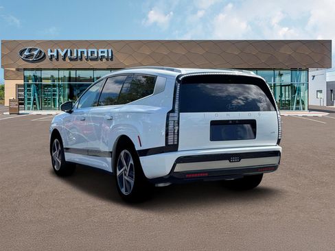 New 2026 Hyundai Ioniq 9 Calligraphy AWD/4WD image 5