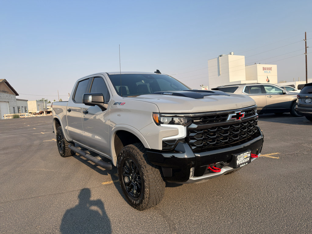 Used 2025 Chevrolet Silverado 1500 ZR2 w/ Technology Package AWD/4WD image 1