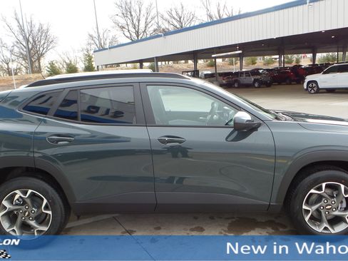 New 2026 Chevrolet Trax LT w/ Driver Confidence Package image 6