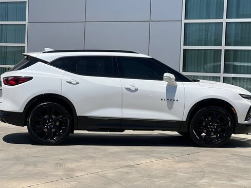 Used 2021 Chevrolet Blazer RS w/ Enhanced Convenience Package AWD/4WD image 3