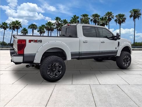 Used 2022 Ford F250 Lariat w/ Lariat Ultimate Package AWD/4WD image 8