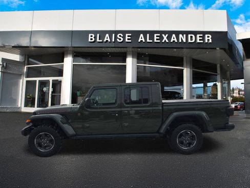 Used 2021 Jeep Gladiator Rubicon w/ Safety Group image 7