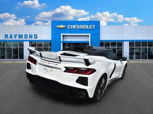 Used 2023 Chevrolet Corvette Stingray Preferred Conv w/ Z51 Performance Package RWD image 3