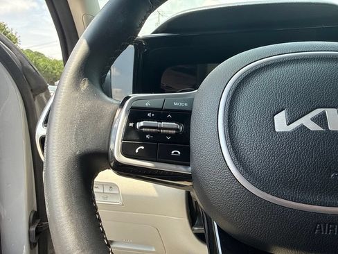 Used 2022 Kia Sorento SX AWD/4WD image 9