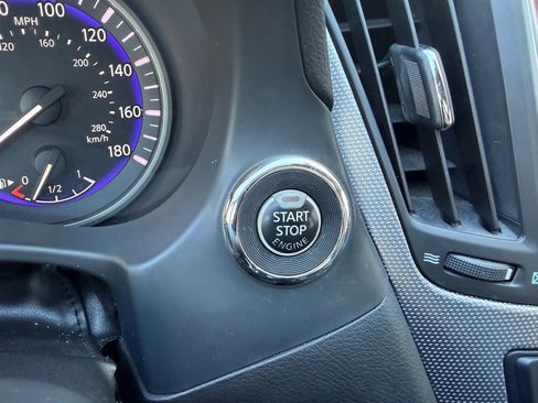 Used 2015 INFINITI Q50 S 3.7 Sedan 4D w/ Navigation Package image 31