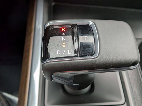 Certified 2025 Chevrolet Silverado 1500 High Country image 31