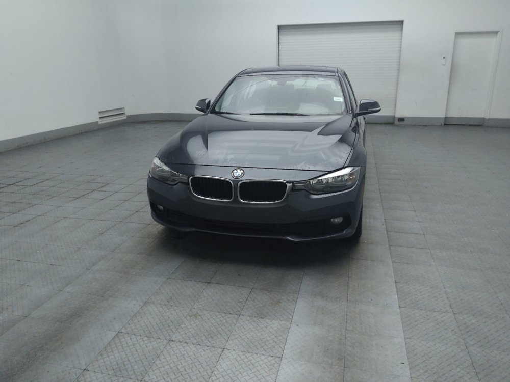 Used 2017 BMW 320i Sedan RWD image 15