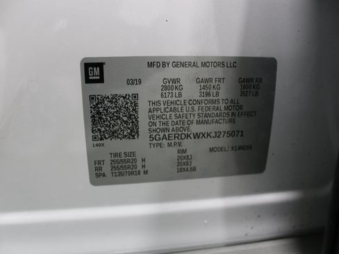Used 2019 Buick Enclave Avenir w/ Avenir Technology Package FWD image 39