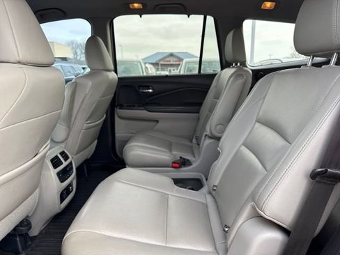 Used 2020 Honda Pilot Elite image 9
