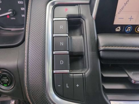 Used 2021 GMC Yukon AT4 w/ Rear Media and Nav Package AWD/4WD image 16