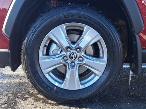 New 2025 Toyota RAV4 XLE w/ Convenience Package image 10