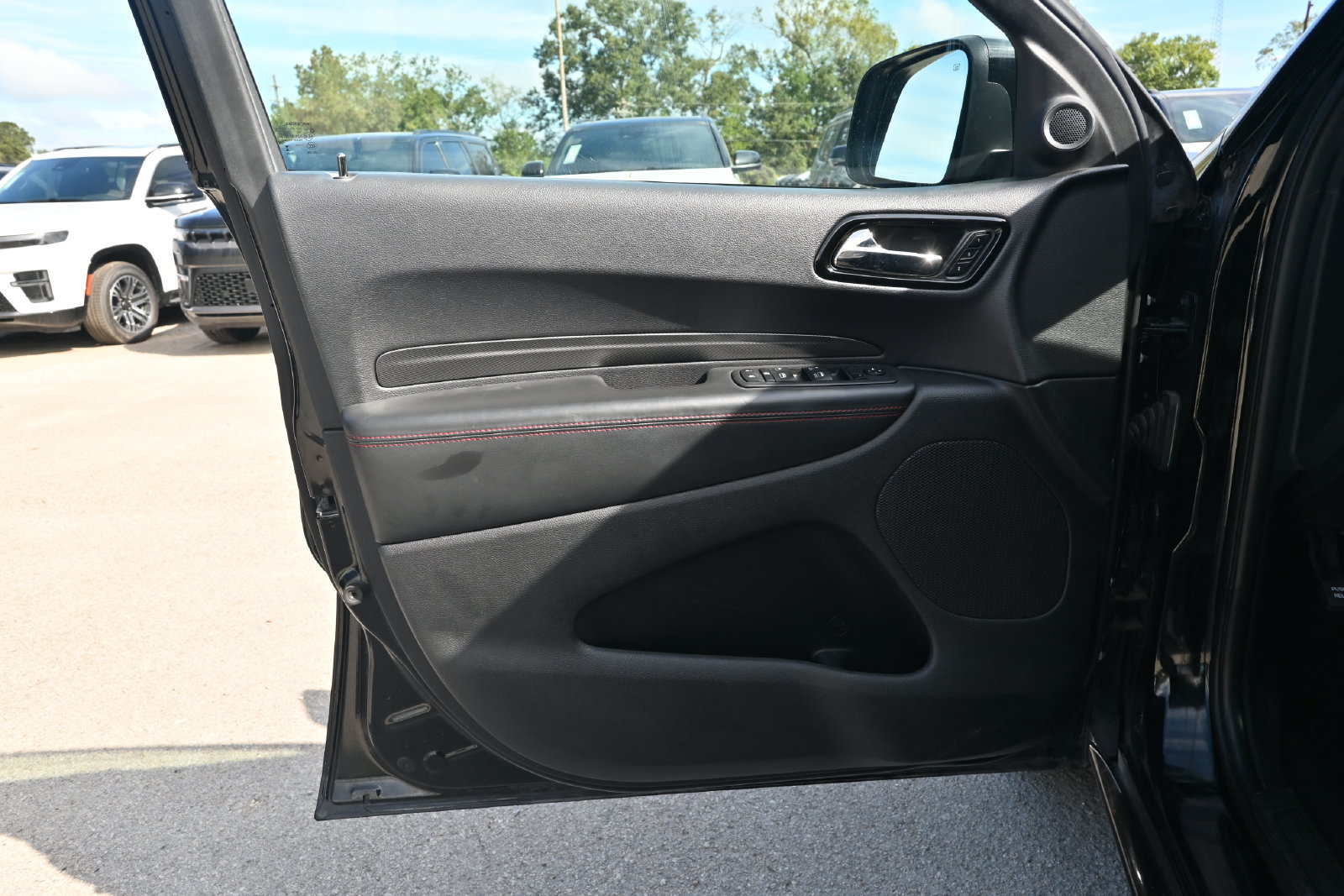 Used 2024 Dodge Durango GT RWD image 8