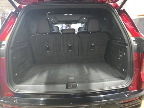 Used 2024 Chevrolet Traverse RS w/ LPO, Floor Liner Package image 16