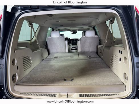 Used 2018 Cadillac Escalade ESV Luxury image 27