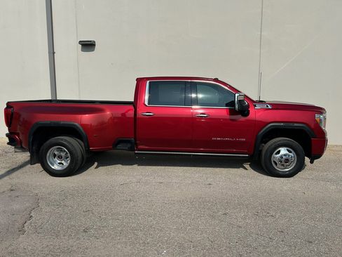 Used 2022 GMC Sierra 3500 Denali w/ Denali Ultimate Package image 2