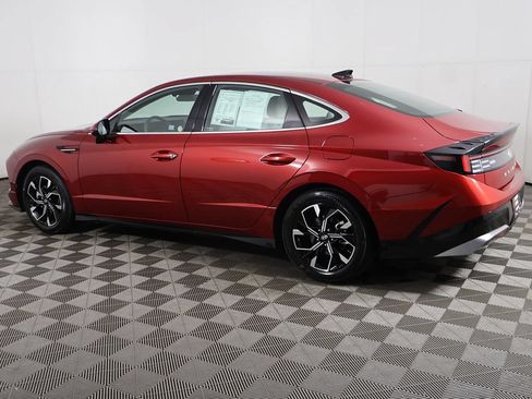 Used 2025 Hyundai Sonata SEL FWD image 12