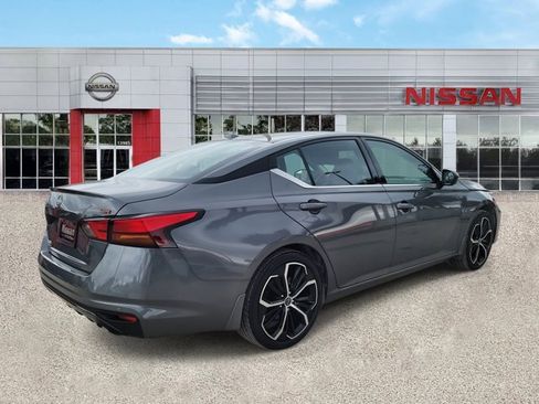 Certified 2025 Nissan Altima 2.5 SR w/ SR Premium Package image 5