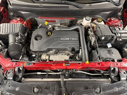 Used 2022 Chevrolet Equinox RS w/ Infotainment Package image 21