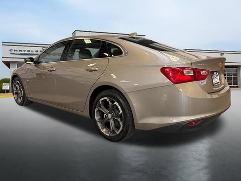 Used 2023 Chevrolet Malibu LT FWD image 3