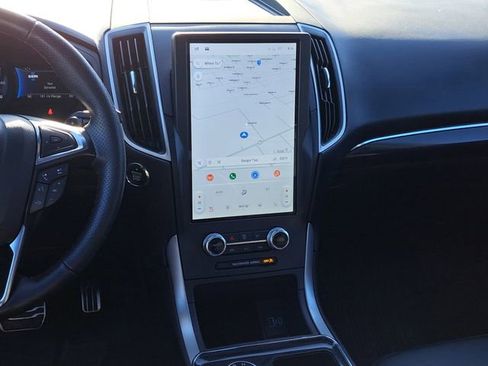 Used 2022 Ford Edge ST-Line w/ Class II Trailer Tow Package image 28