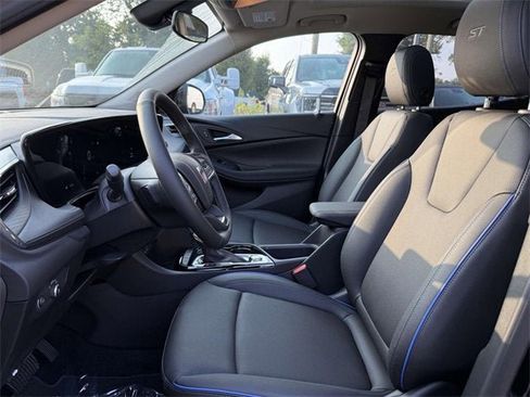 New 2026 Buick Encore GX Sport Touring w/ Advanced Technology Package image 8
