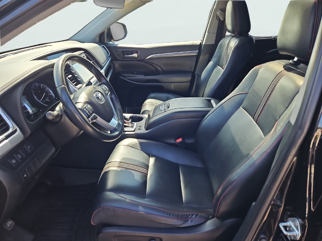 Used 2019 Toyota Highlander SE AWD/4WD image 33